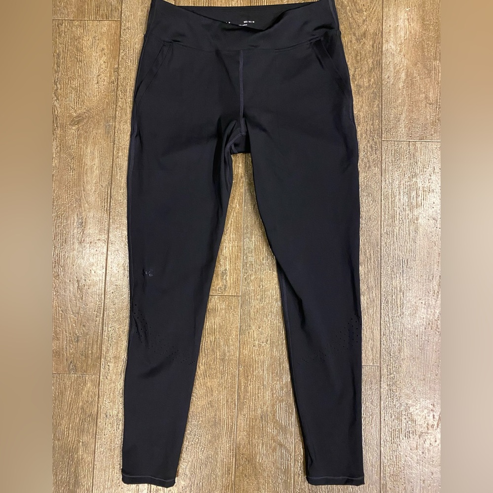 Under Armour Fitted Black Leggings Size Medium